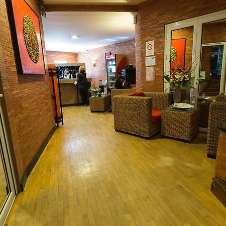 Sole Hotel Антананаріву Екстер'єр фото