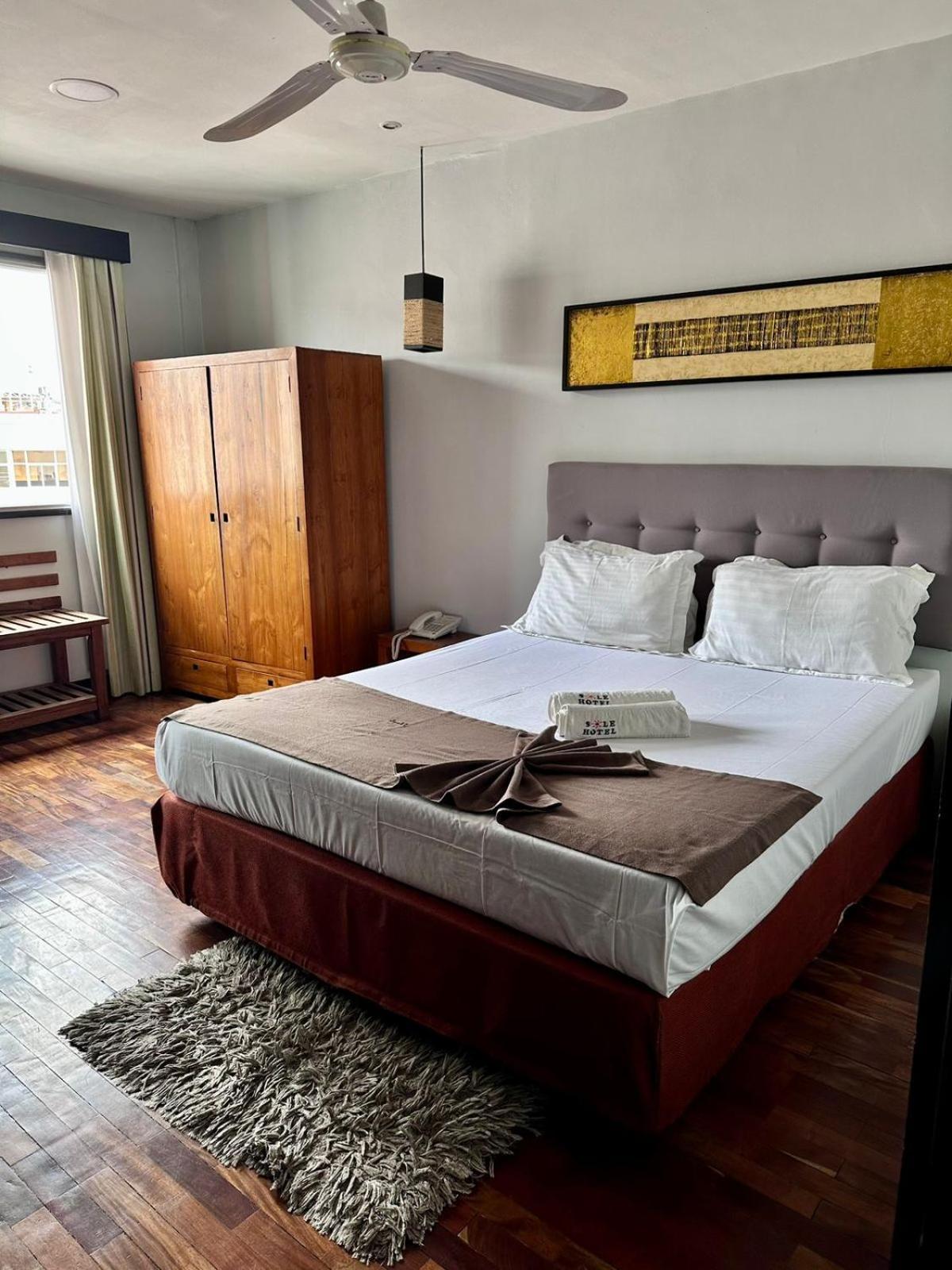 Sole Hotel Антананаріву Екстер'єр фото
