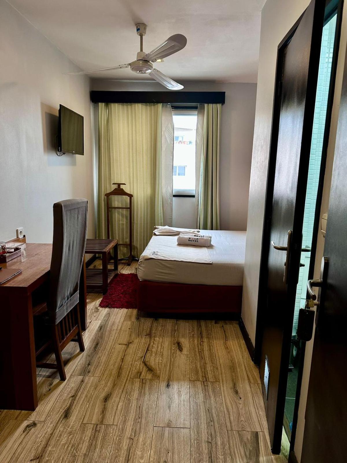 Sole Hotel Антананаріву Екстер'єр фото