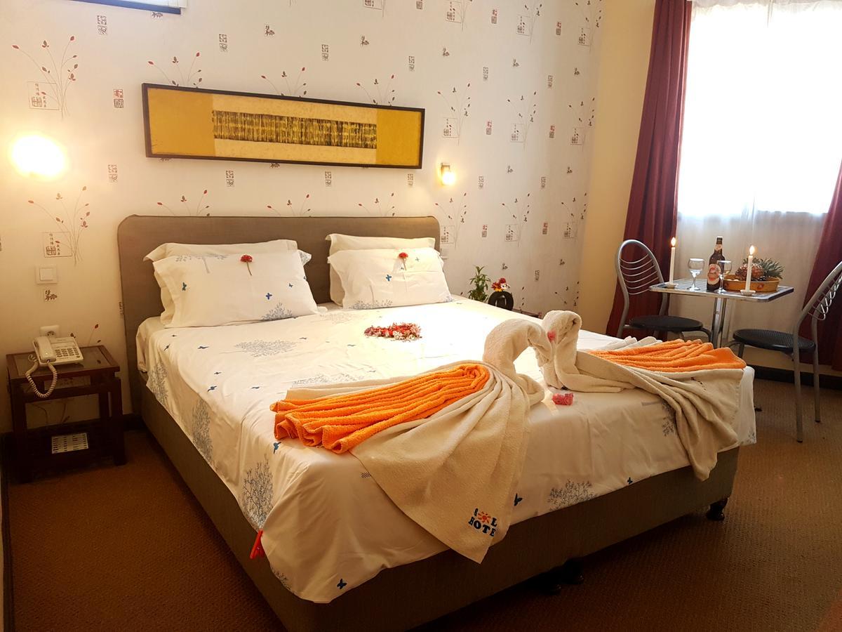 Sole Hotel Антананаріву Екстер'єр фото